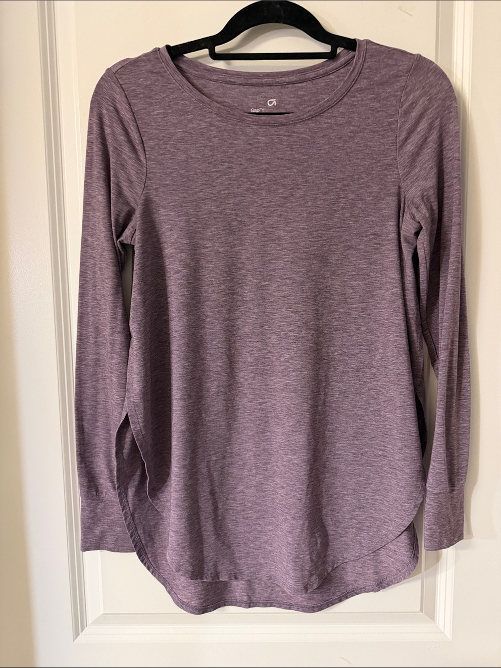 GAP Heathered Lavender Long Sleeve Scoop Neck Top